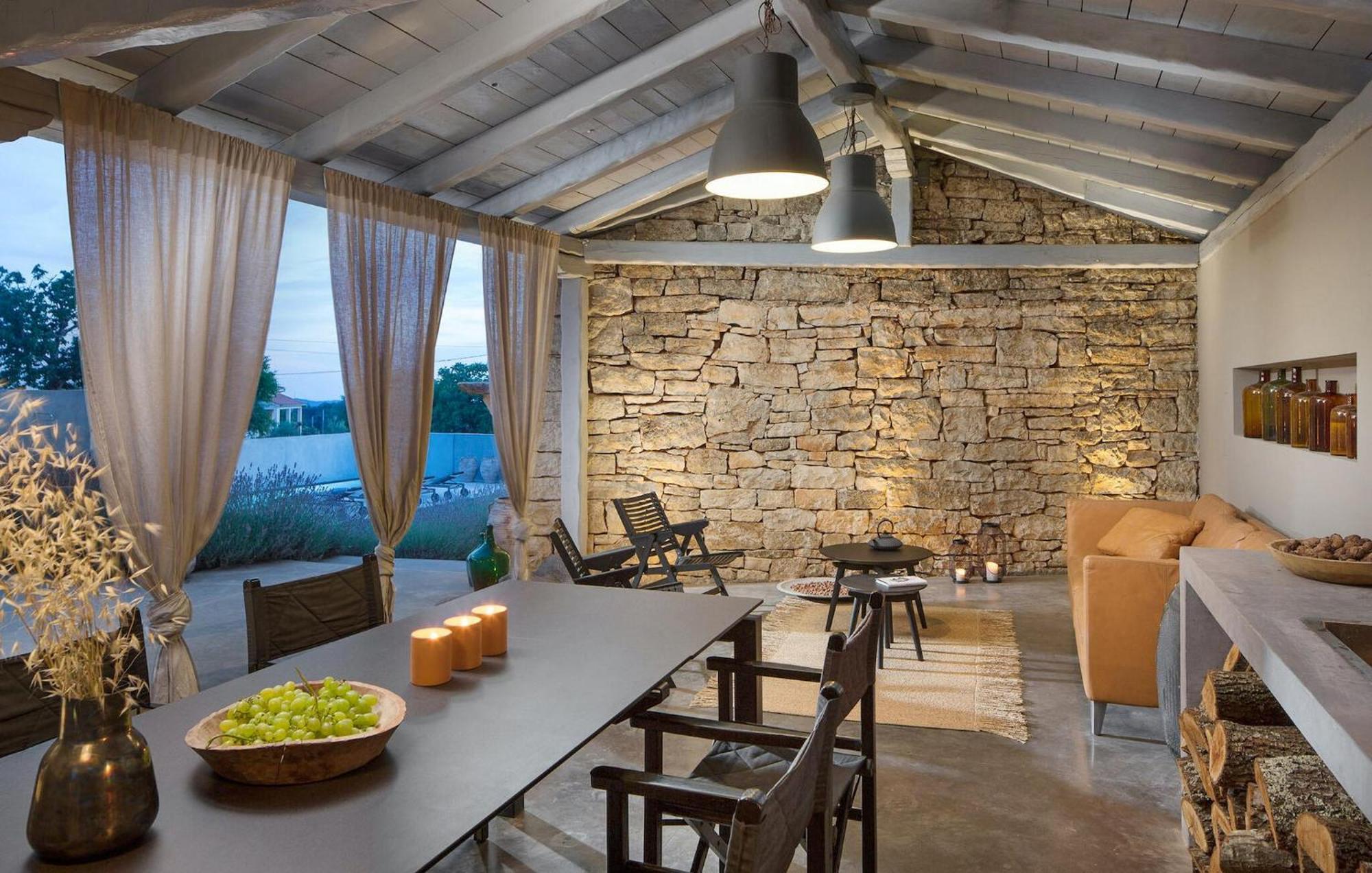 Cozy Home In Tinjan With Outdoor Swimming Pool Exterior foto